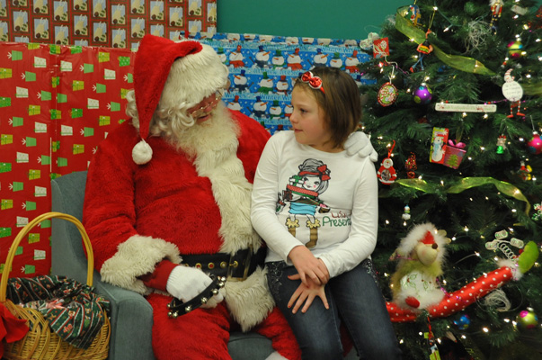Santa-with-Girl