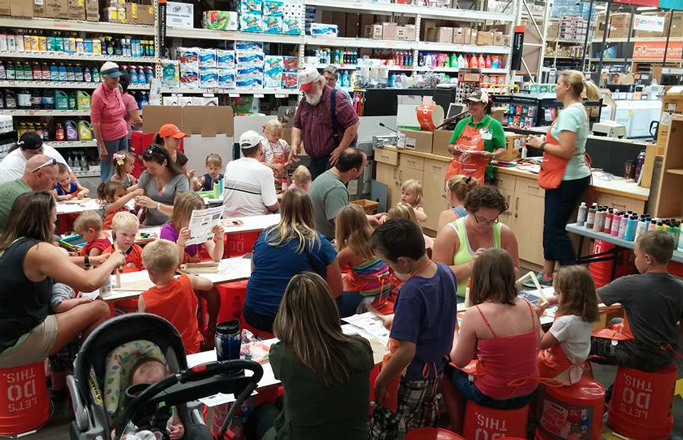 Santas-at-Home-Depot