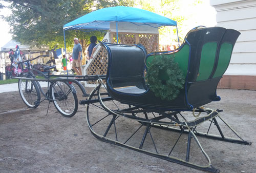 Santas of Sterling Sleigh at Sugar Beet Days